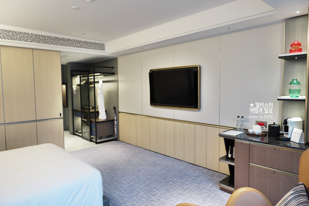 페어몬트 앰배서더 서울, 페어몬트룸 (킹사이즈 베드) 후기