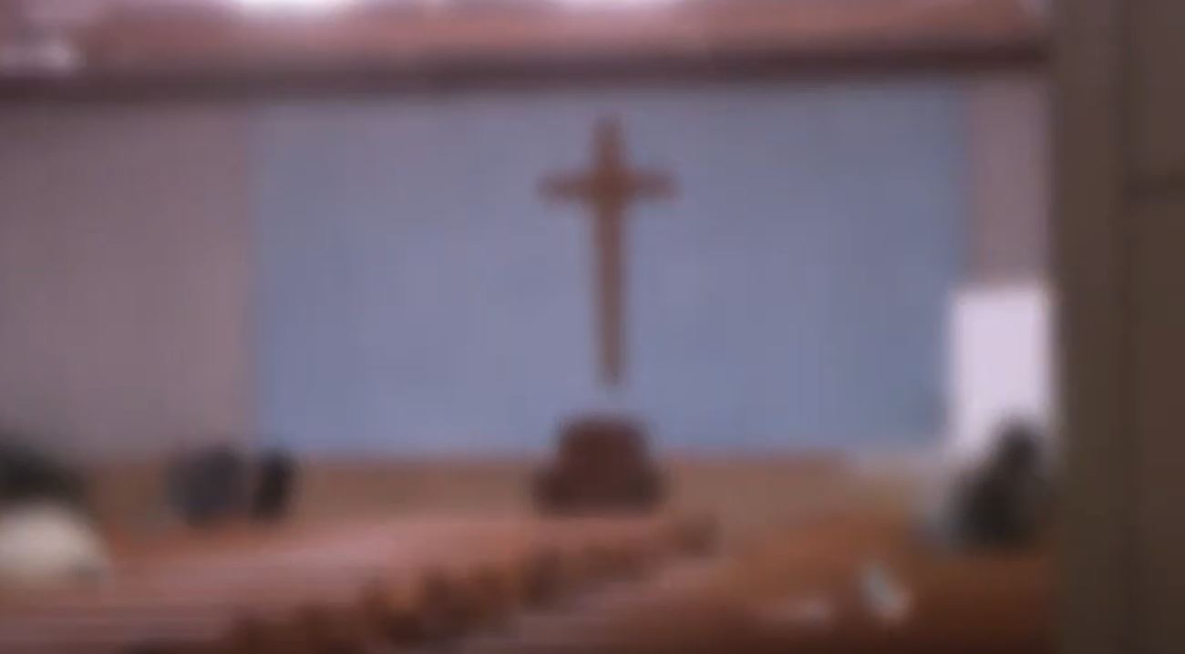 필리핀으로 선교활동을 떠났던 목사가 부인을 흉기로 살해하고 암매장한 사건