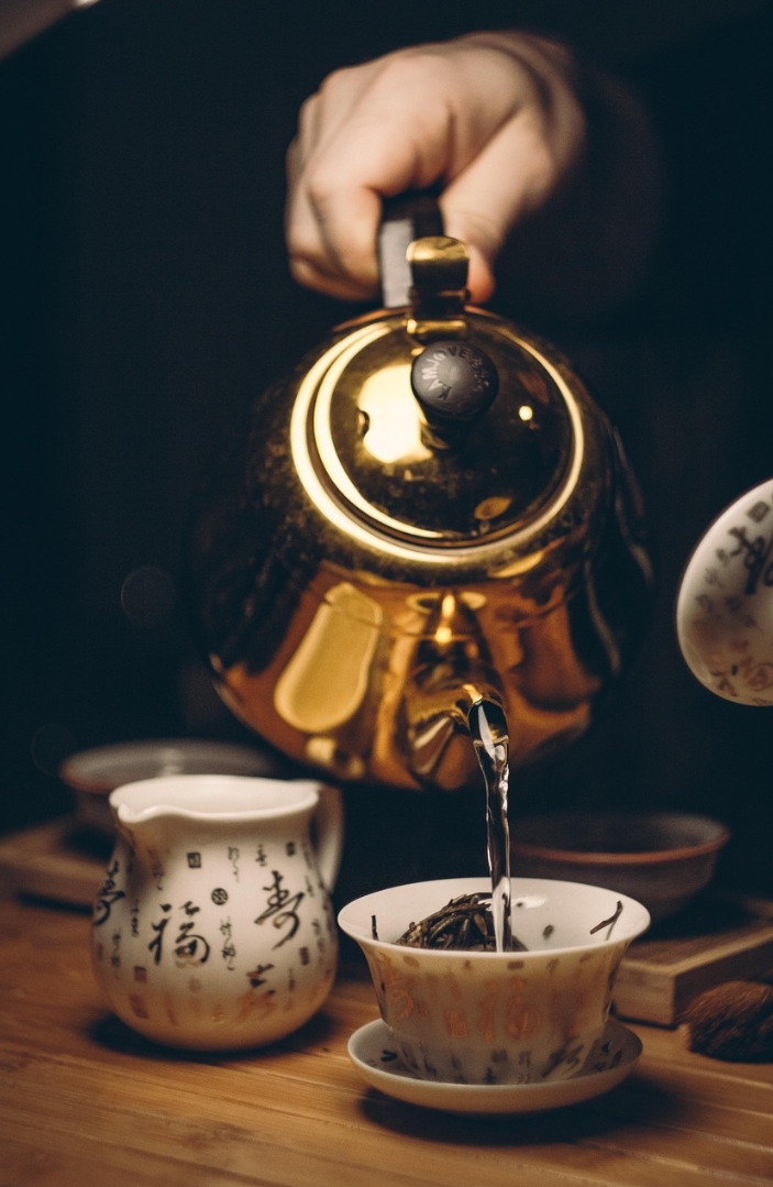 녹차는 왜 물보다 덜 시원하게 느껴질까?