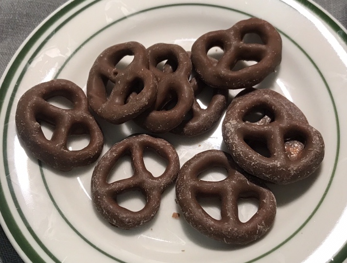 피코크 초코프레첼 내용물