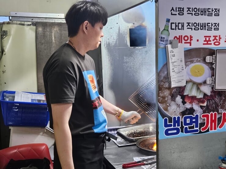 고기굽는 사장님