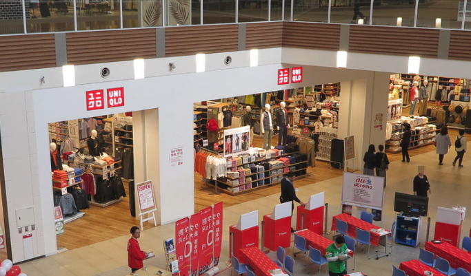 유니클로 이온몰 라이카무점