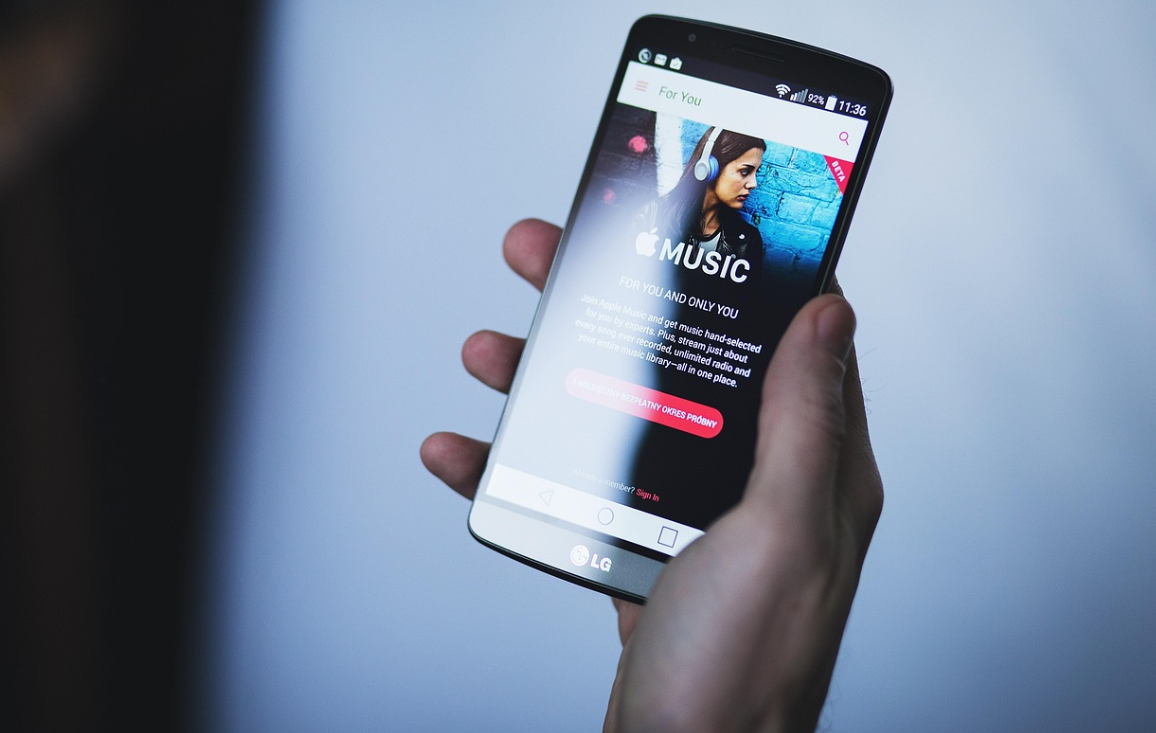 스포티파이·애플뮤직 끊고도 음악 듣는 법: 무료 스트리밍·라디오 활용법