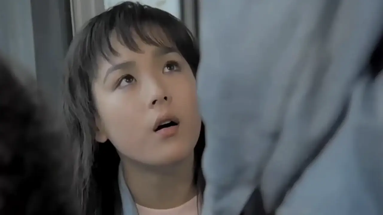20대의 강수연 배우