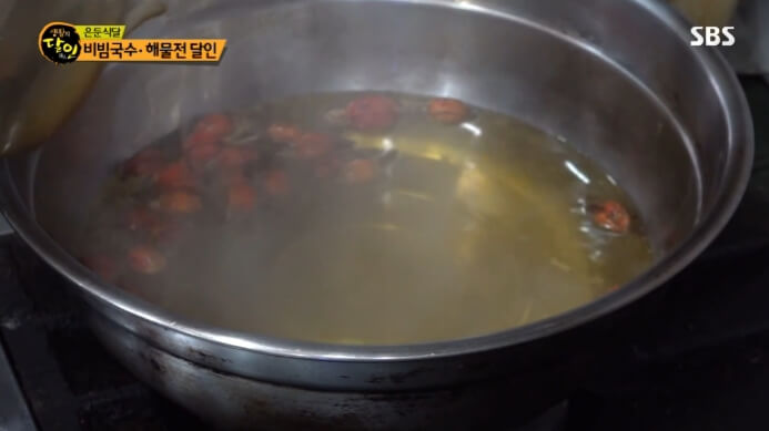 비빔국수-육수