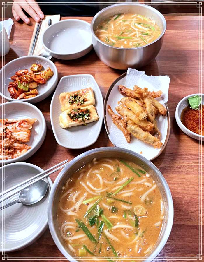 픽업 트랜드 스페셜 대전 송촌동 걸쭉한 추어 육수에 빠진 칼국수 맛집