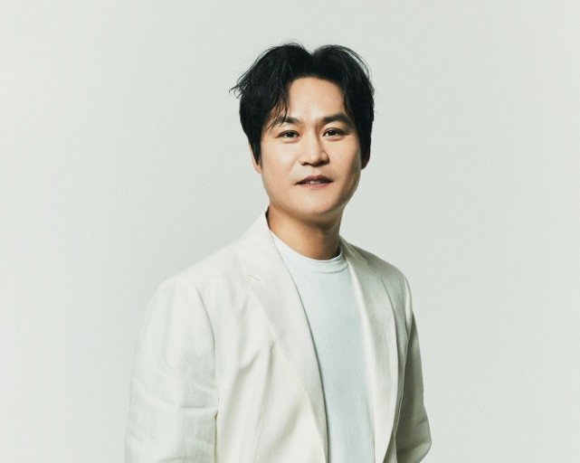 배우 김성균