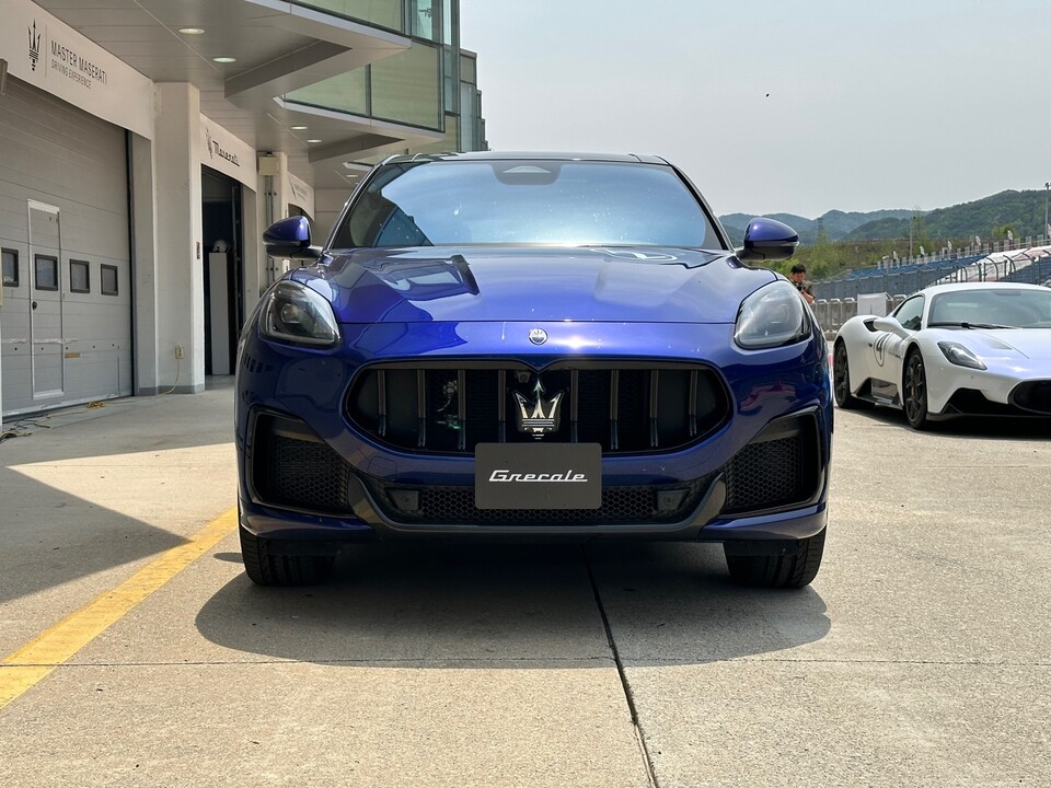 [시승] &quot;강렬함과 감성의 조화&quot; 서킷서 만난 삼지창&#44; 마세라티 &#39;그레칼레·MC20&#39;