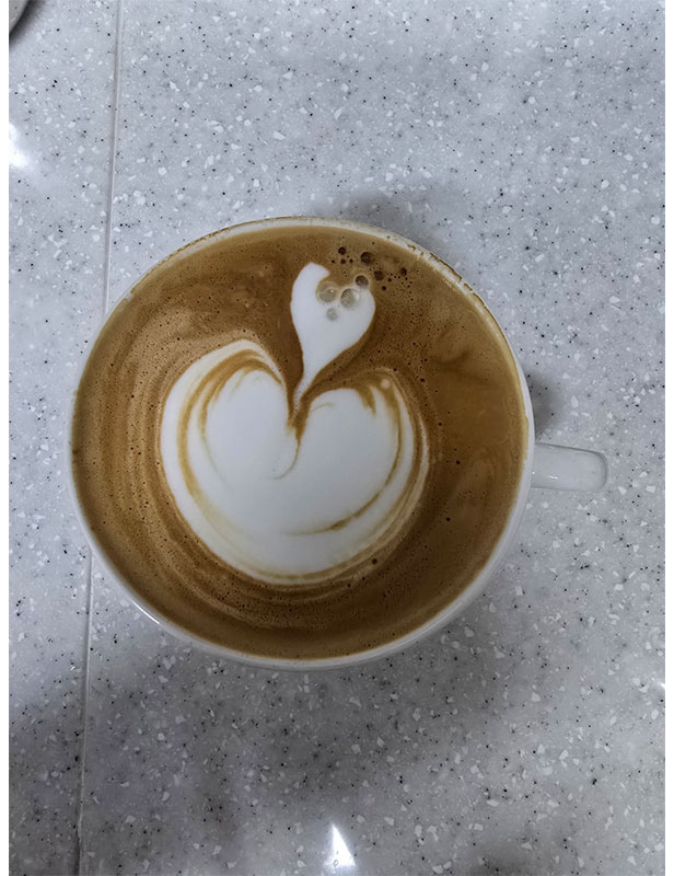 타이밍이 늦어 무늬 라인이 조금 번진 모습