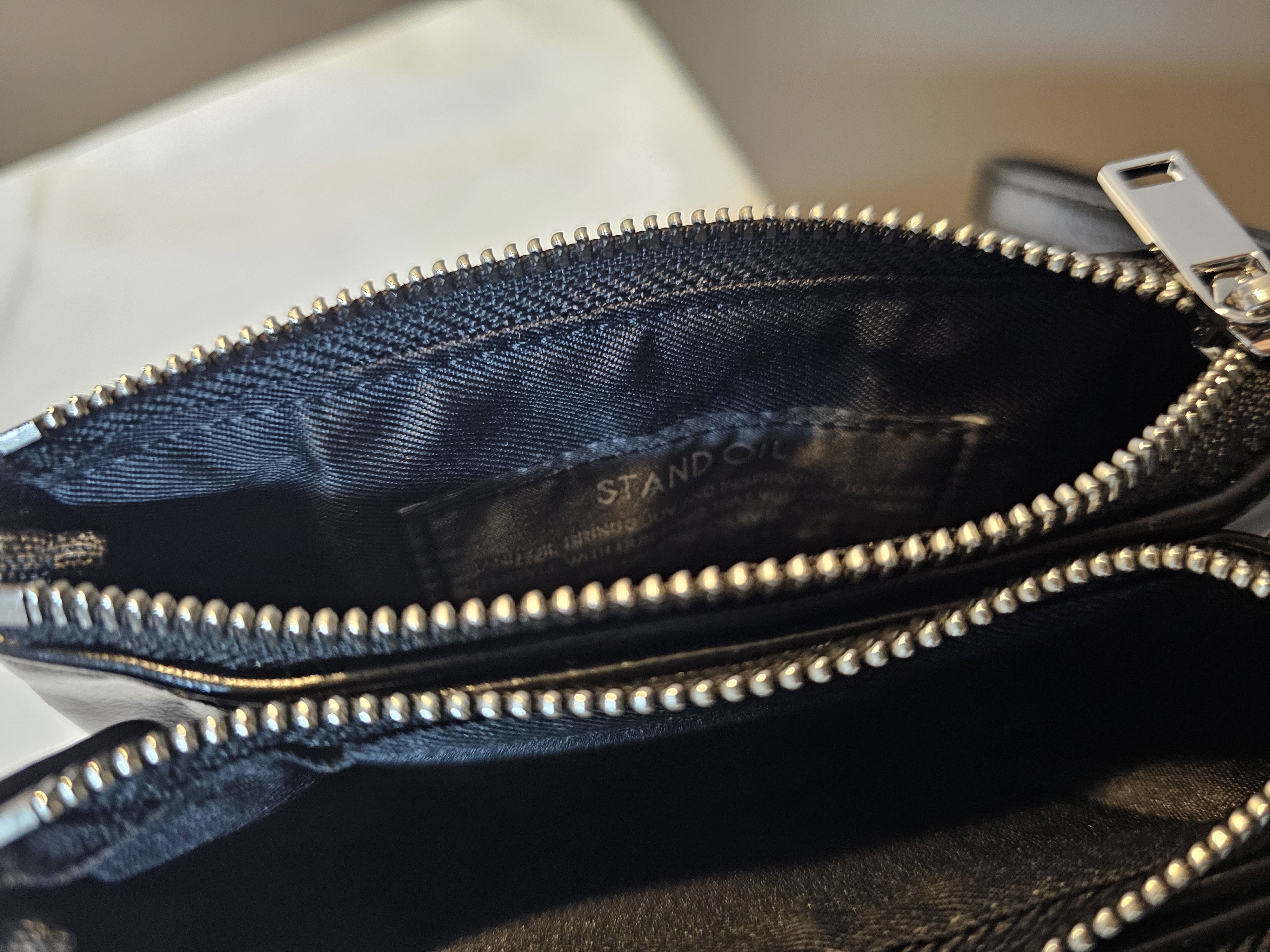 스탠드오일 가방 수납공간