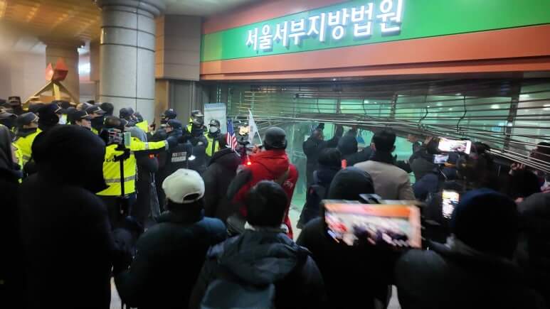 추적 60분 1402회 : 극단주의와 그 추종자들 방송 읽기