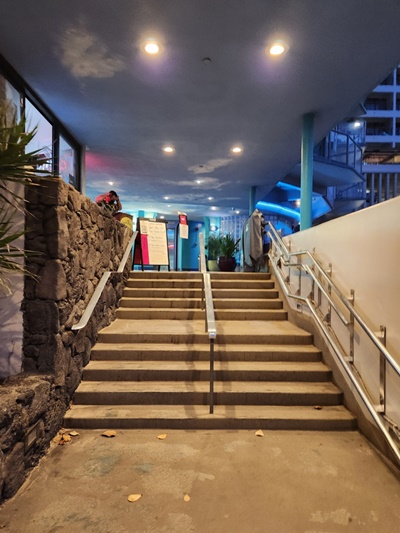 에그앤띵스계단