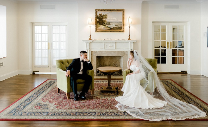 신혼 시작을 표현한 사진