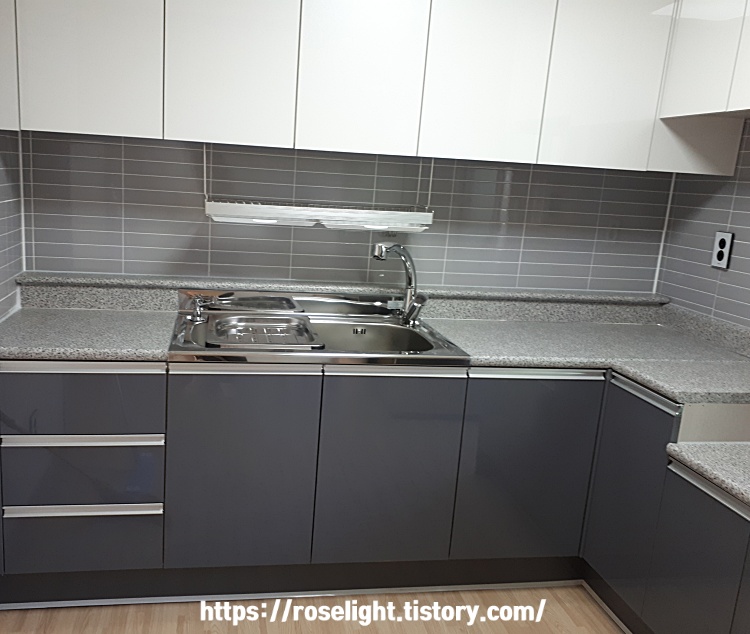 노후빌라 부엌리모델링 후-싱크대 시공사진