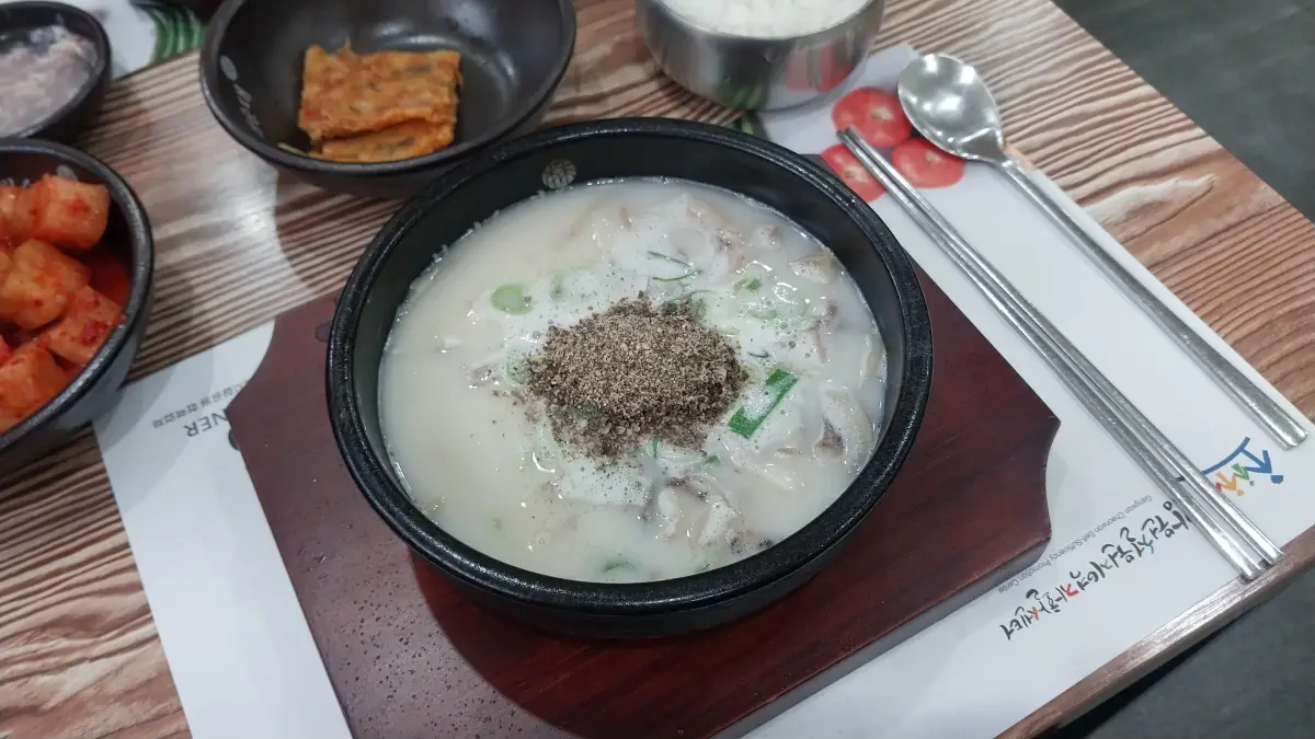 철원맛집-본래순대-맛있게-먹는법-들깨가루