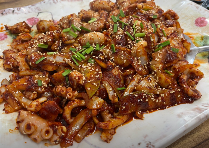 생방송투데이 낙지볶음 강원도 춘천 큰길낙지볶음