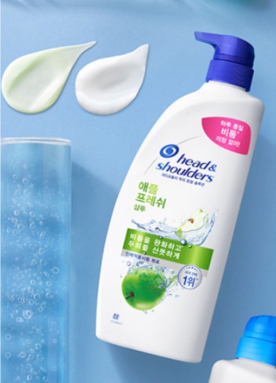 헤드앤숄더-샴푸와물방울-모양의-거품-2개가-있습니다.