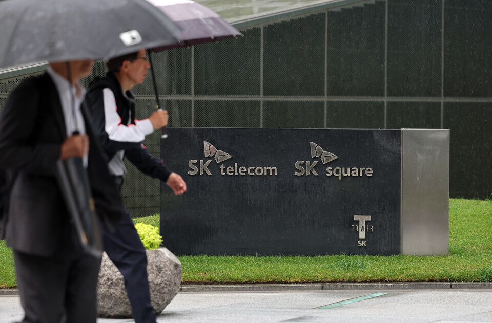 신규가입 중단부터 유심 1000만장 확보까지, SKT의 전면 대응