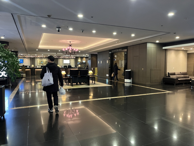 강남노보텔 프론트
