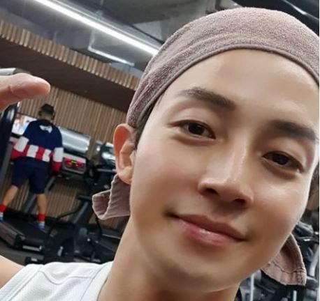 허경환운동사진