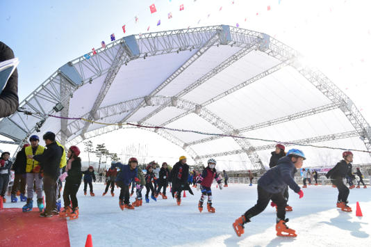 진주 야외스케이트장