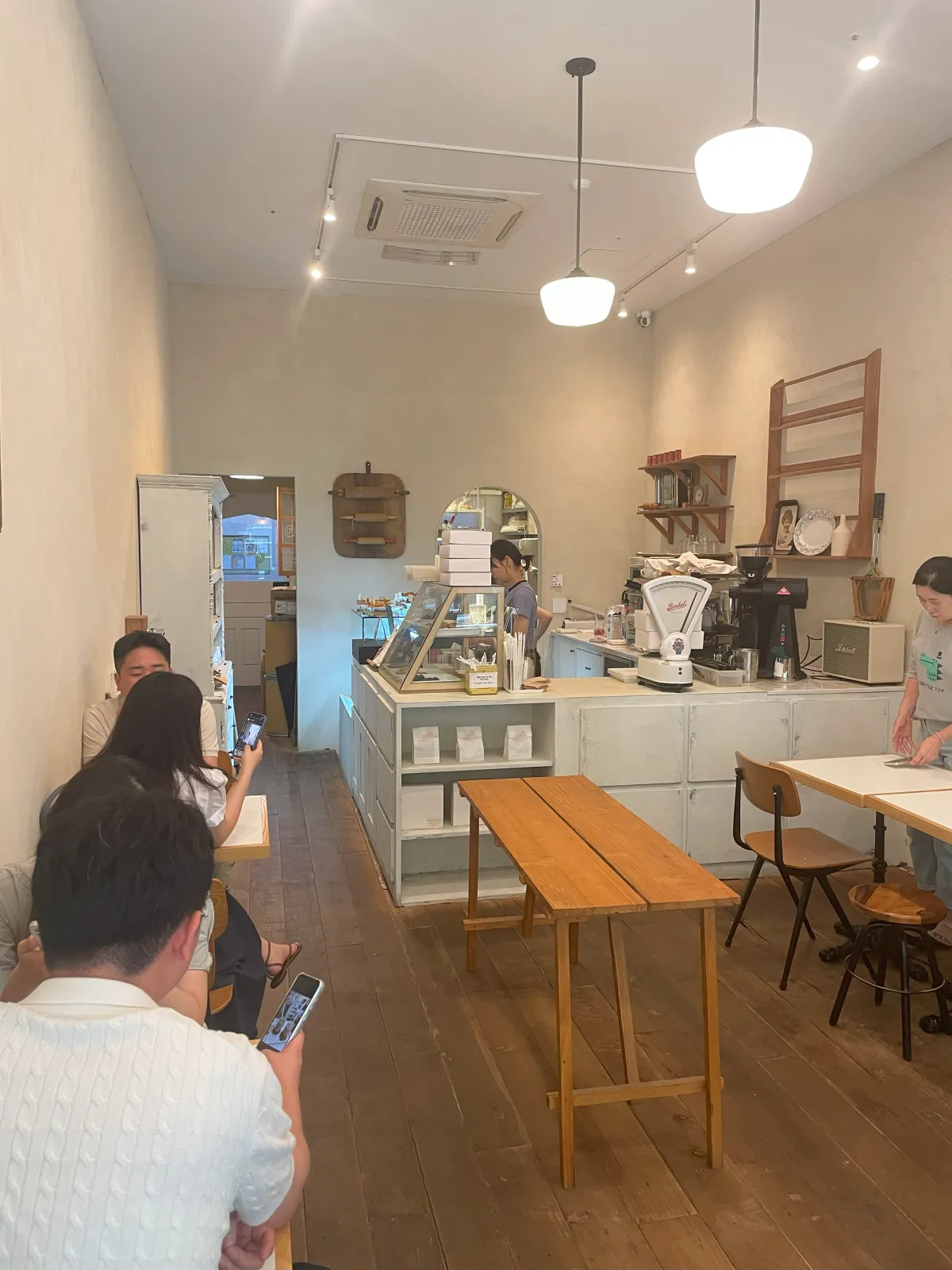 구스타프-커피-내부-인테리어