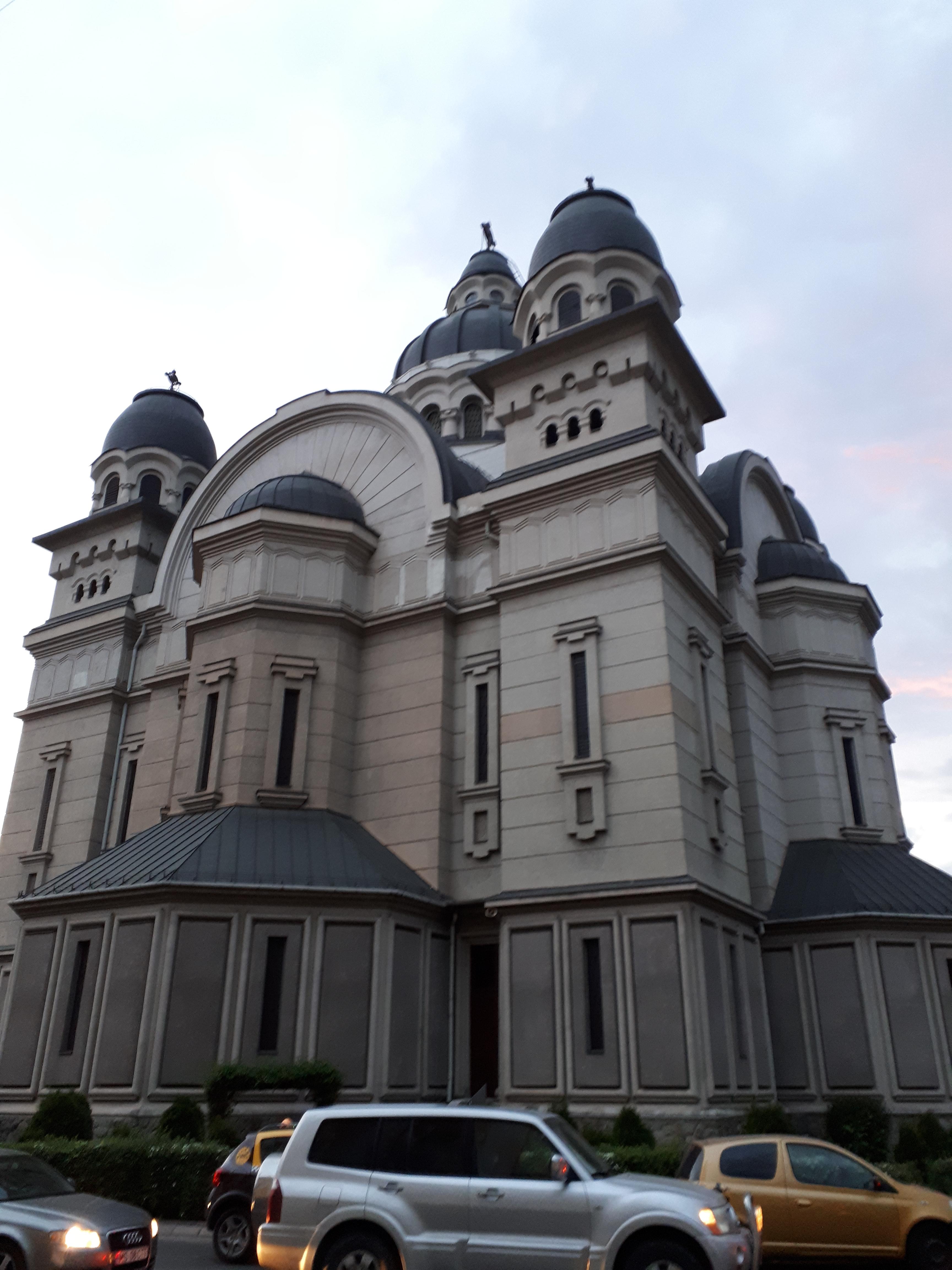 루마니아 트르구무레슈 승천 대성당 측면