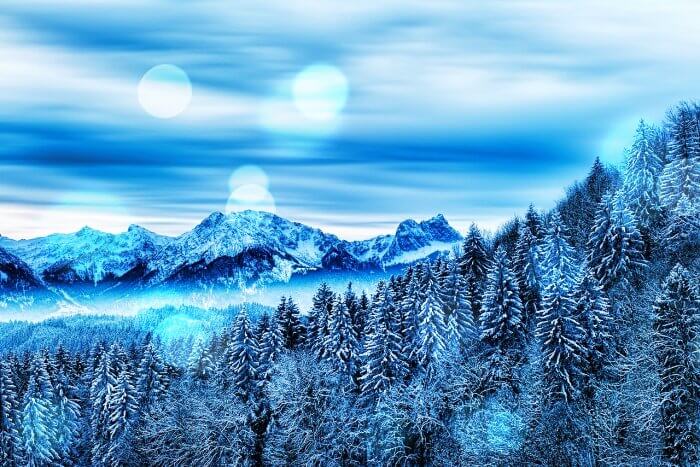 눈이내려있는-겨울산