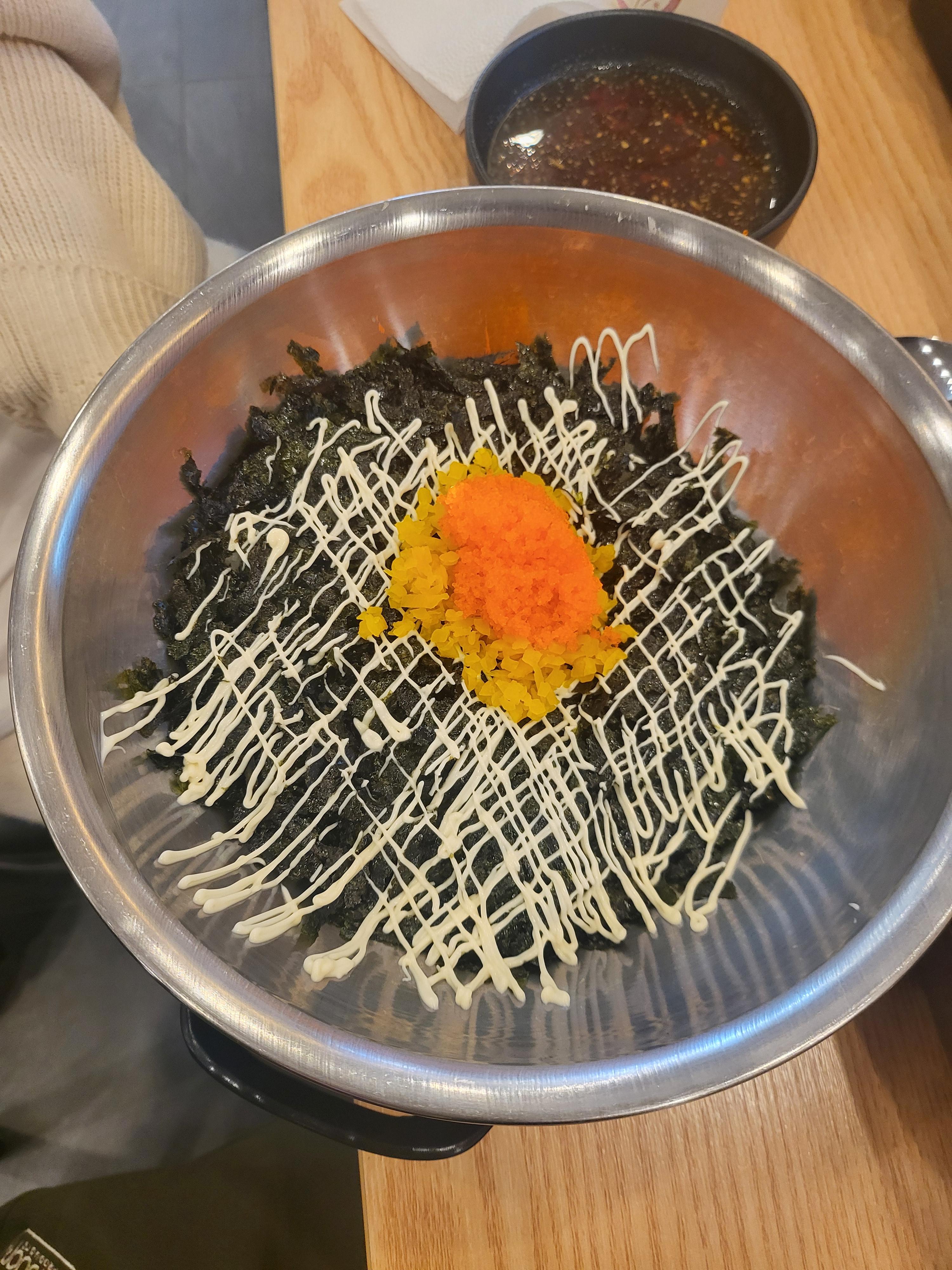 날치알 주먹밥