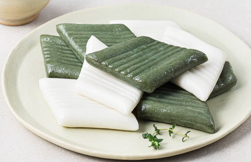 한국의 떡 종류 복숭아떡-절편