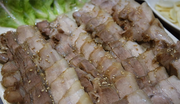 쌍화탕으로 수육 맛있게 삶는 방법