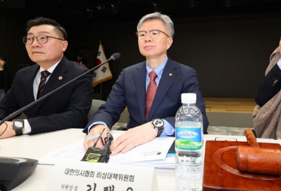 김택우 비대위원장 프로필 학력 병원 경력