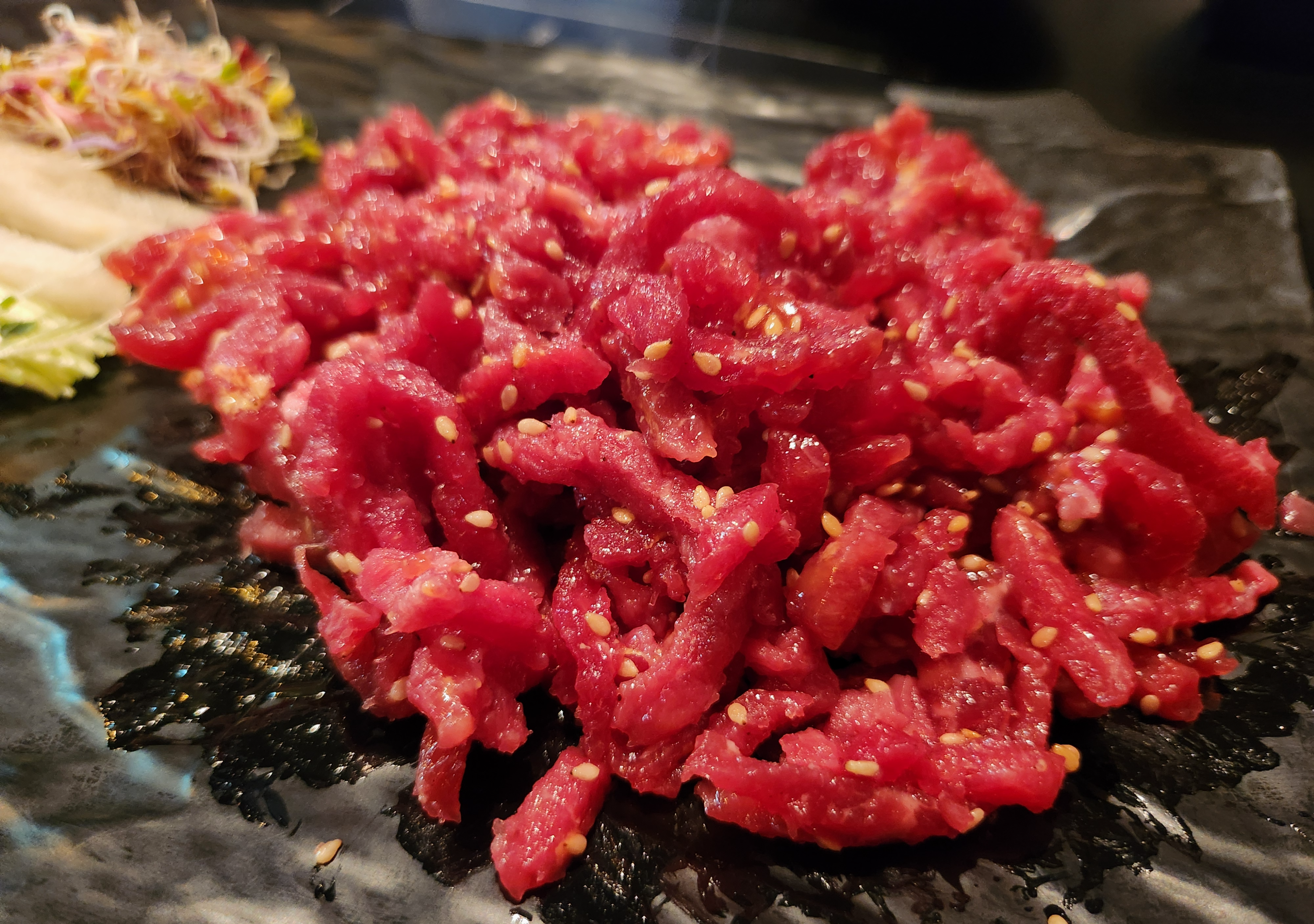 노른자-육회-맛있게-비벼주기