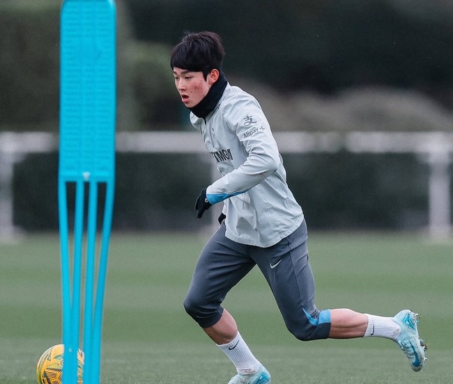 양민혁 축구선수 프로필 토트넘 연봉 이적료 골 고향 QPR 임대 2부 이적 10대