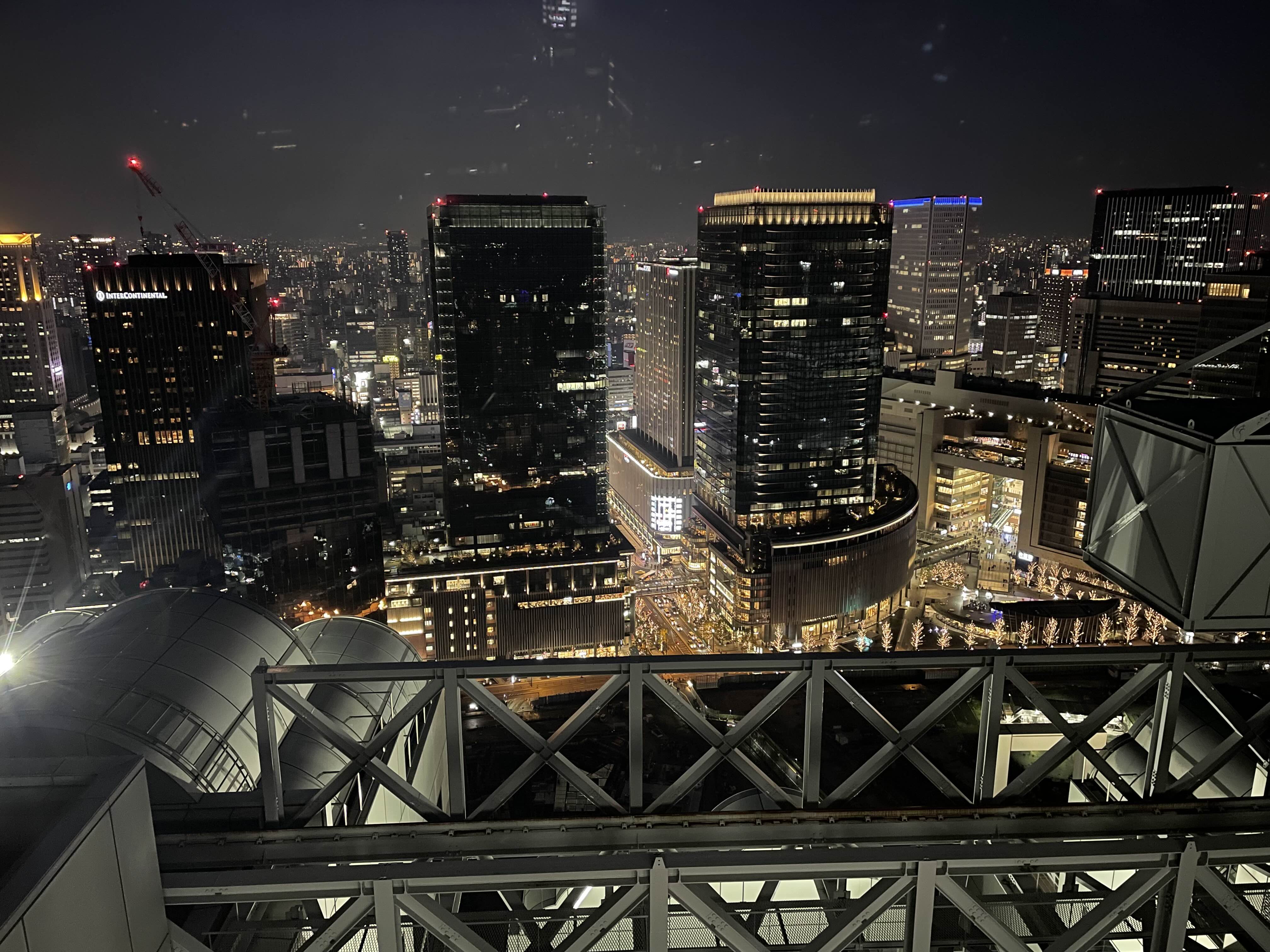 우메다 스카이빌딩 공중정원 야경