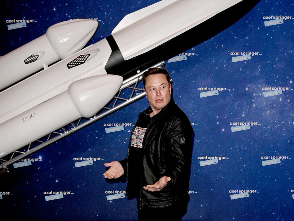 스페이스X 민간인 최초 우주 유영