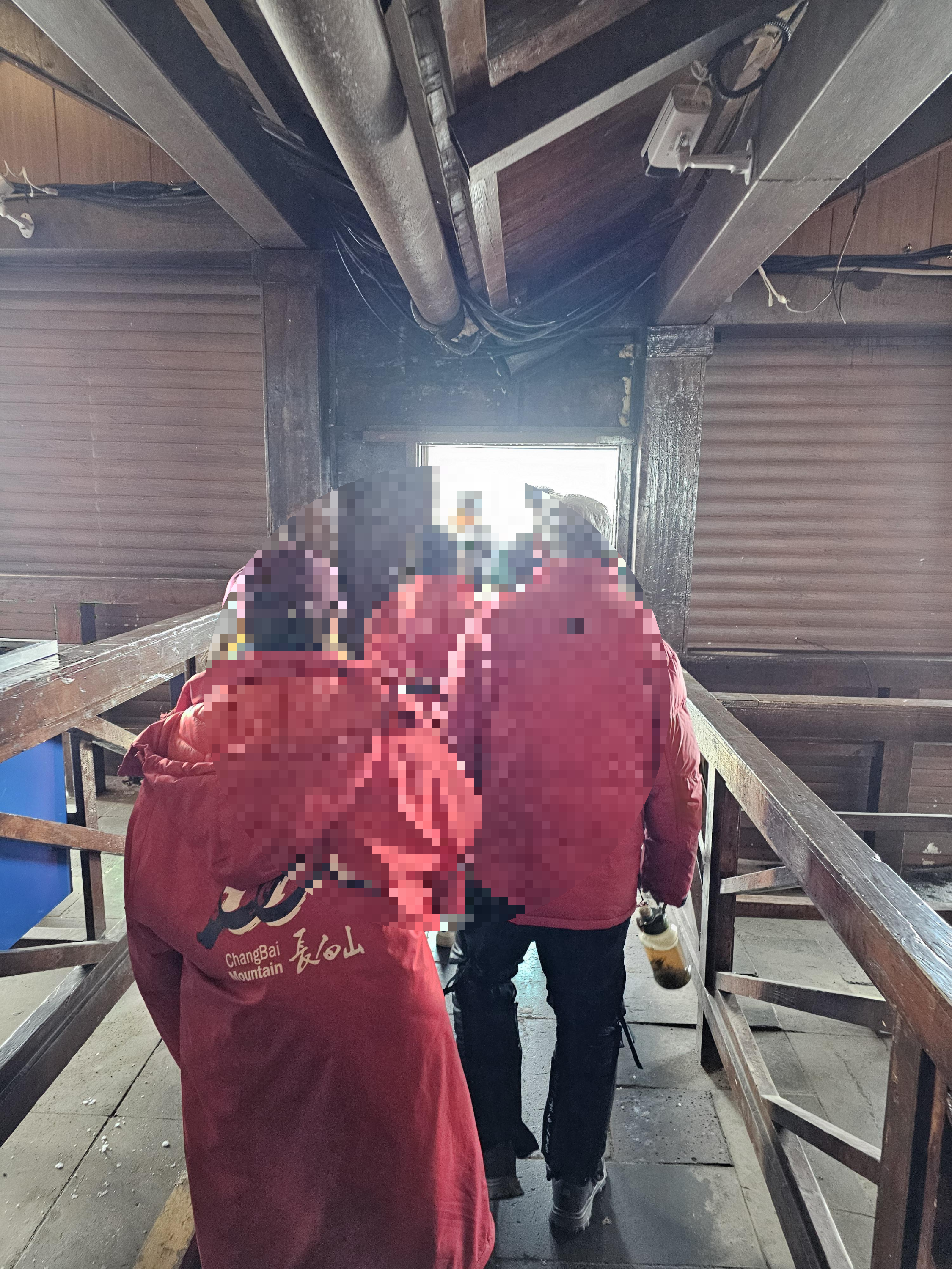 백두산천지 내려오는길