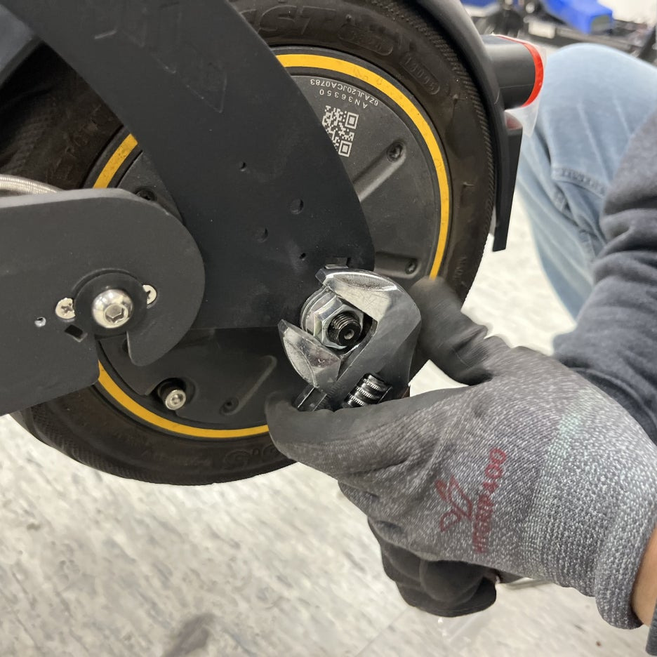 수원 전동킥보드 수리점: 나인봇 맥스G30 서스펜션 쇼바 장착, NINEBOT MAX AS 교체, 안양 화성 동탄 오산 광교 용인 안산 군포 분당