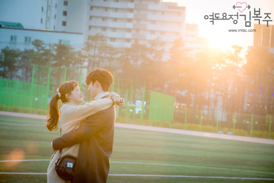 역도요정 김복주 포스터