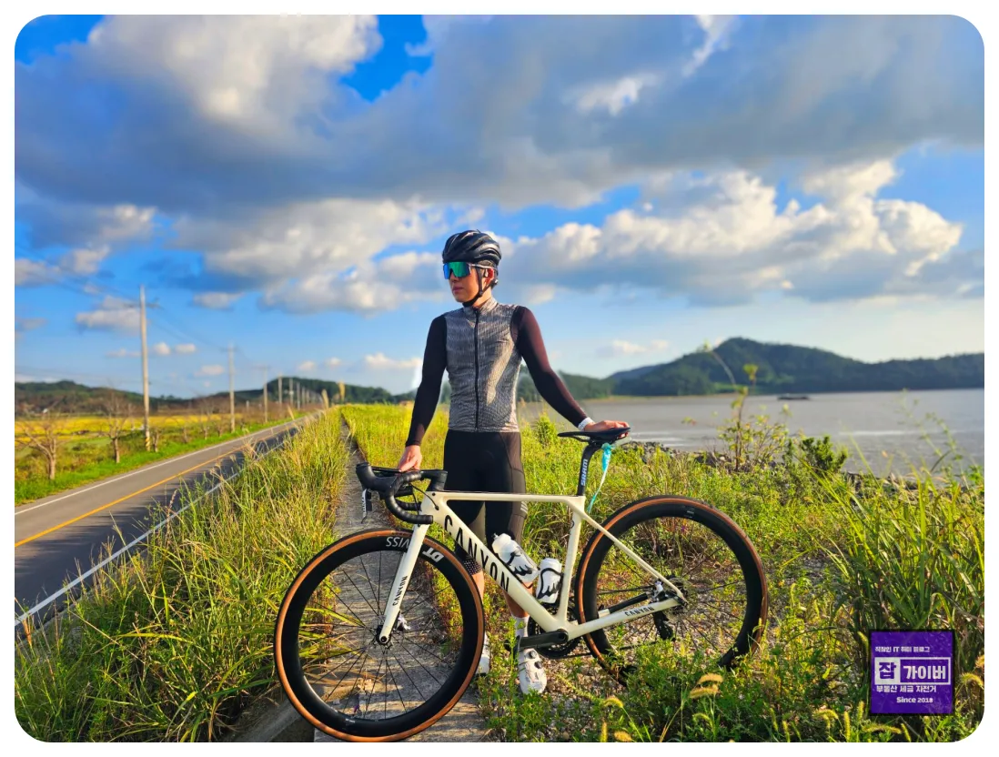 해남 해안 도로 라이딩 장면