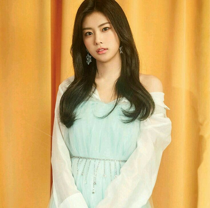 아이즈원 강혜원 몸매 키