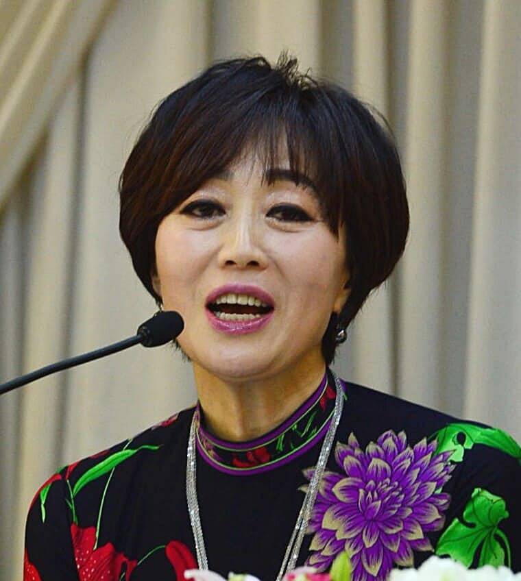 가수-하춘화