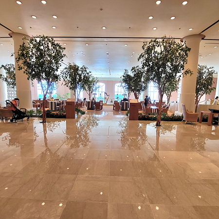 신라호텔로비사진측면