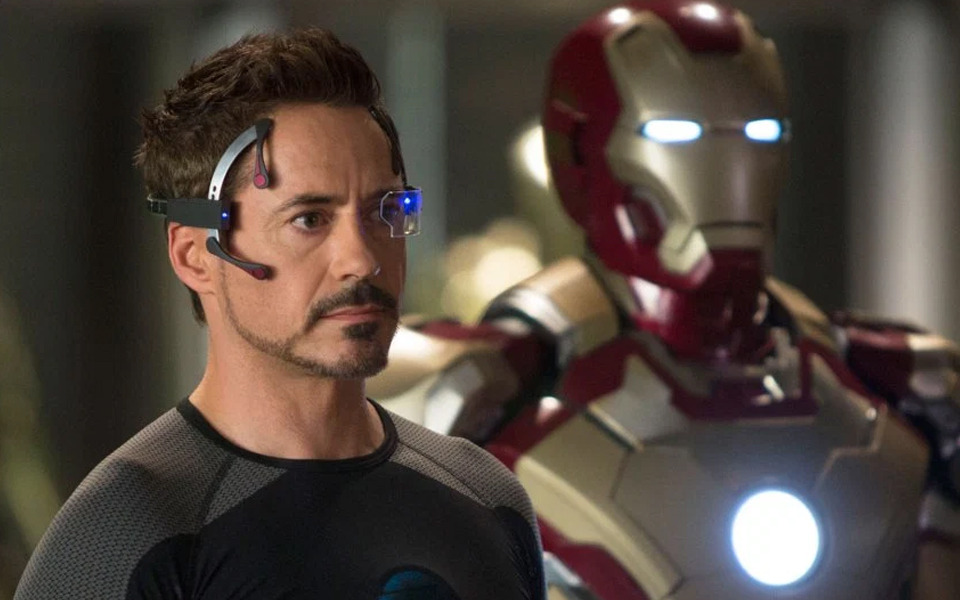 로버트 다우니 주니어 – 끝에서 다시 시작한 배우, 유쾌한 철학가, 그리고 아이언맨 그 이상의 존재