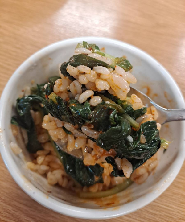 밀밭 보리밥 한숟갈