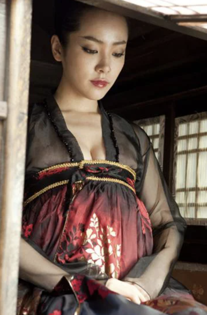 한지민5