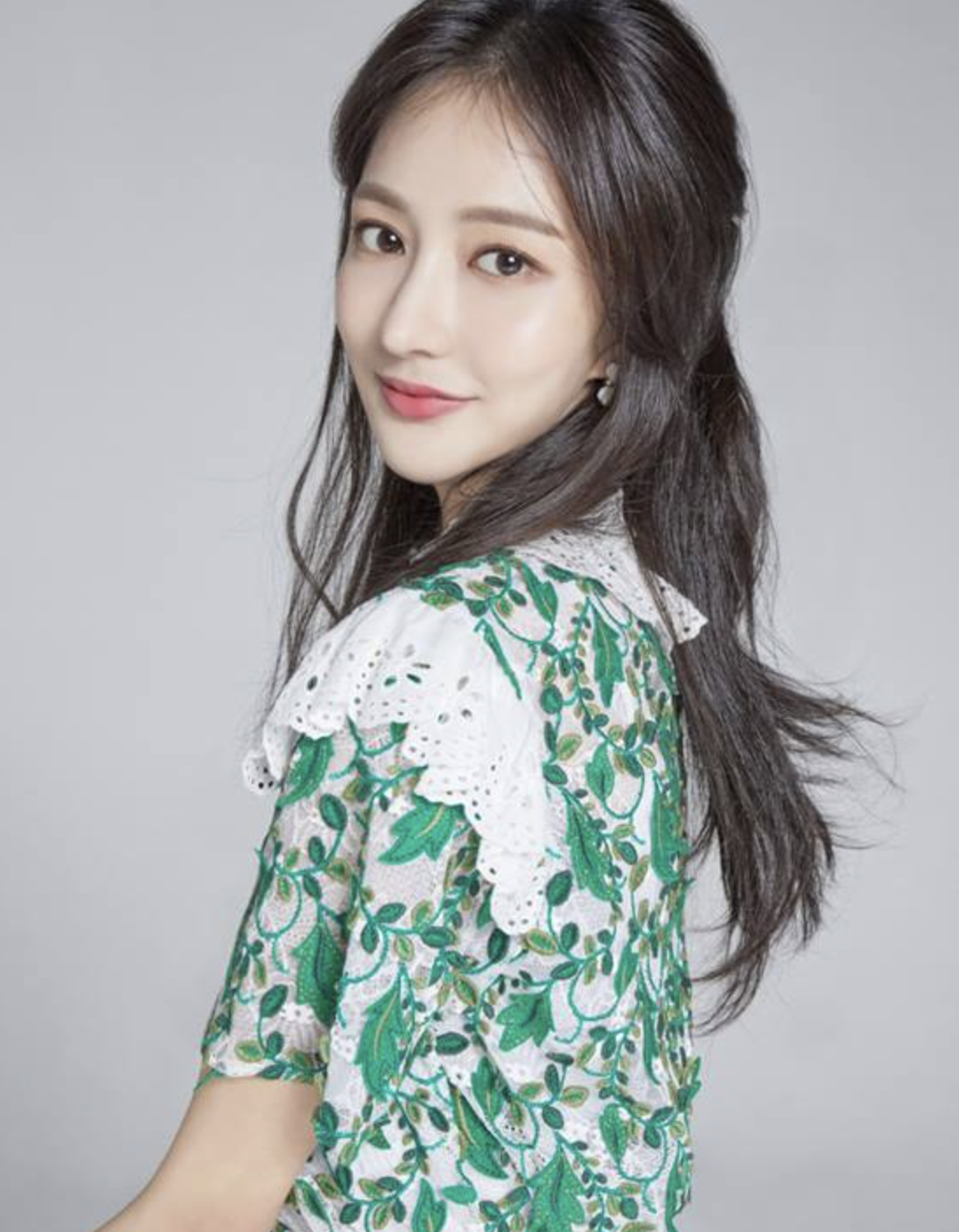 최연청 미모