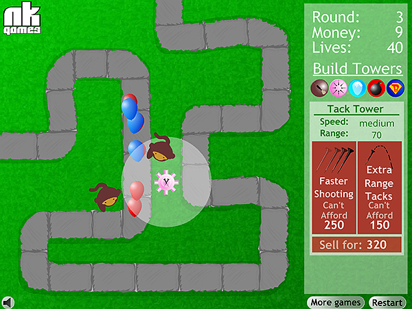 여러-타워-짓고-풍선-터뜨리는-장면