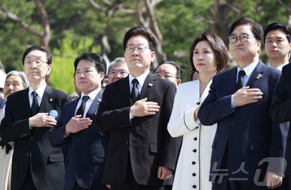 이 대통령 4&middot;19 정신