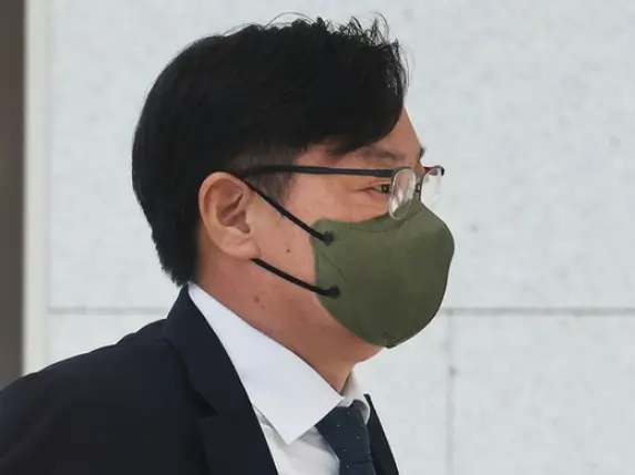 이화영